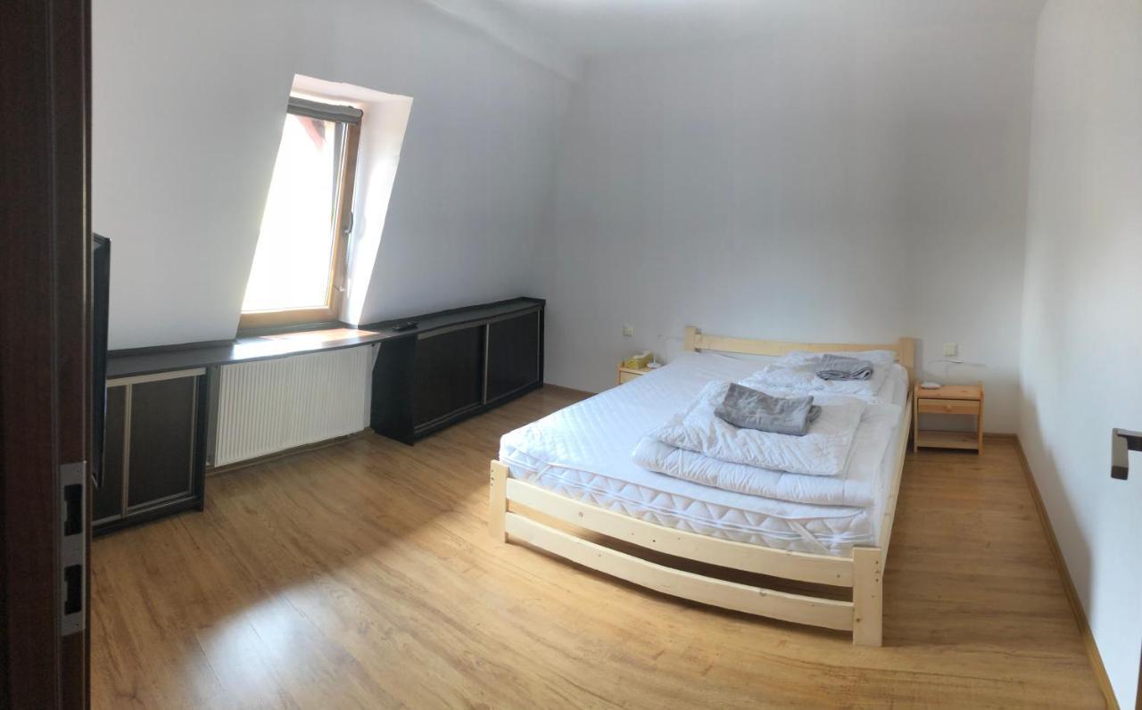 Nad Galeria Appartement Duszniki Zdrój Buitenkant foto